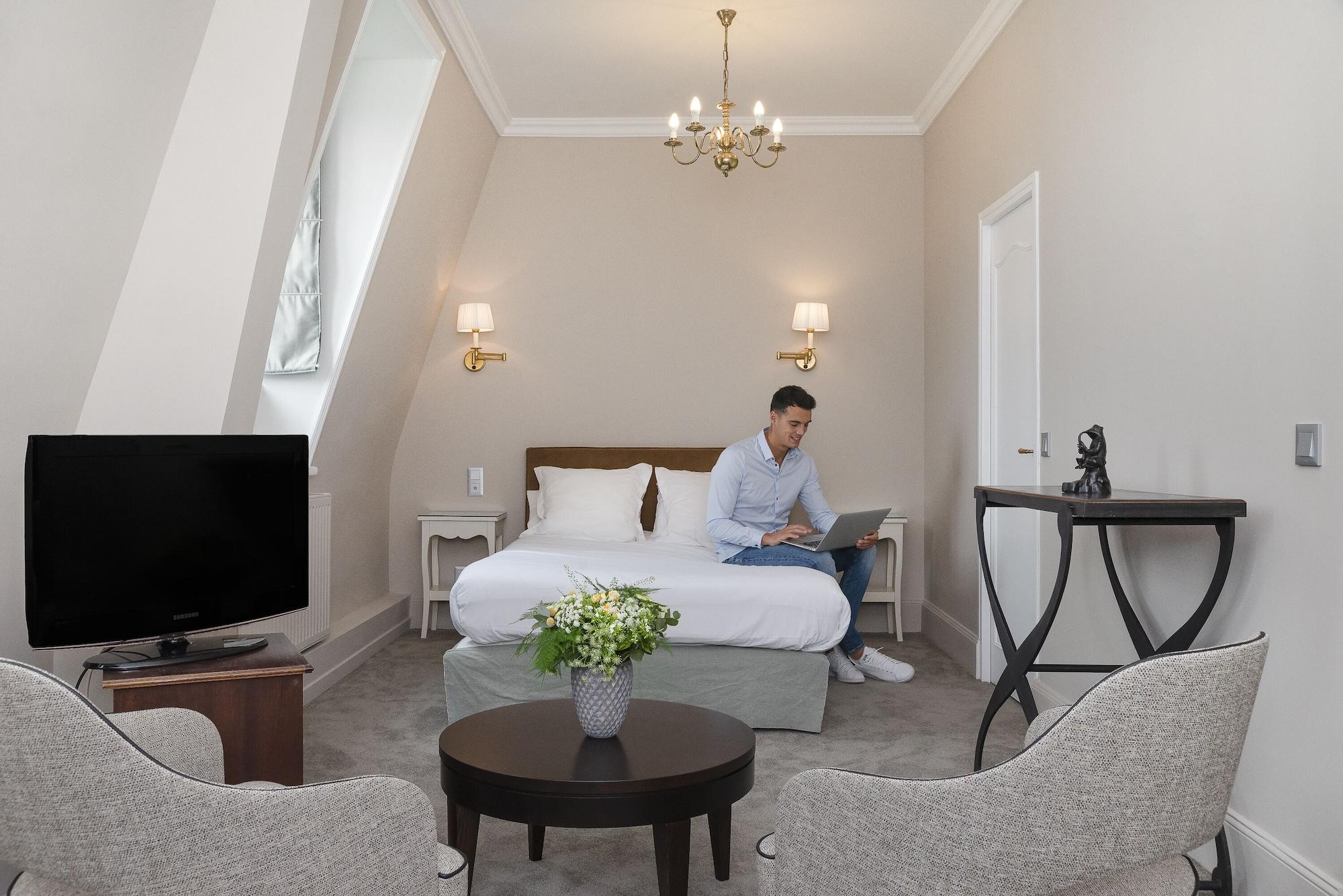 Hotel Chateau Tilques Екстер'єр фото