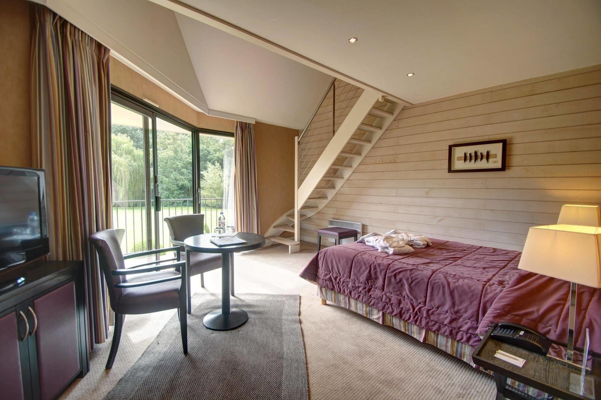 Hotel Chateau Tilques Екстер'єр фото